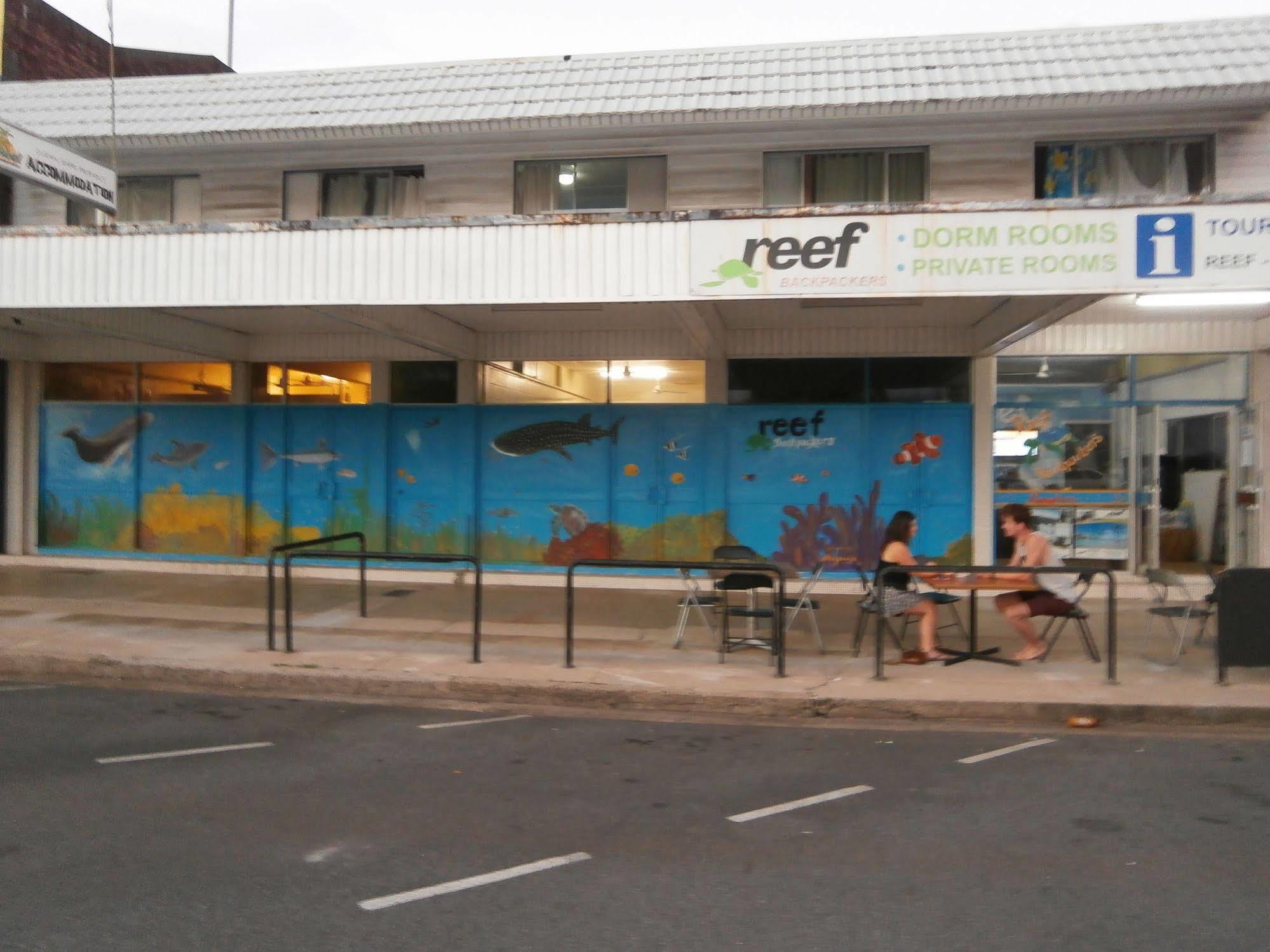 Reef Backpackers Pansiyon Cairns Dış mekan fotoğraf