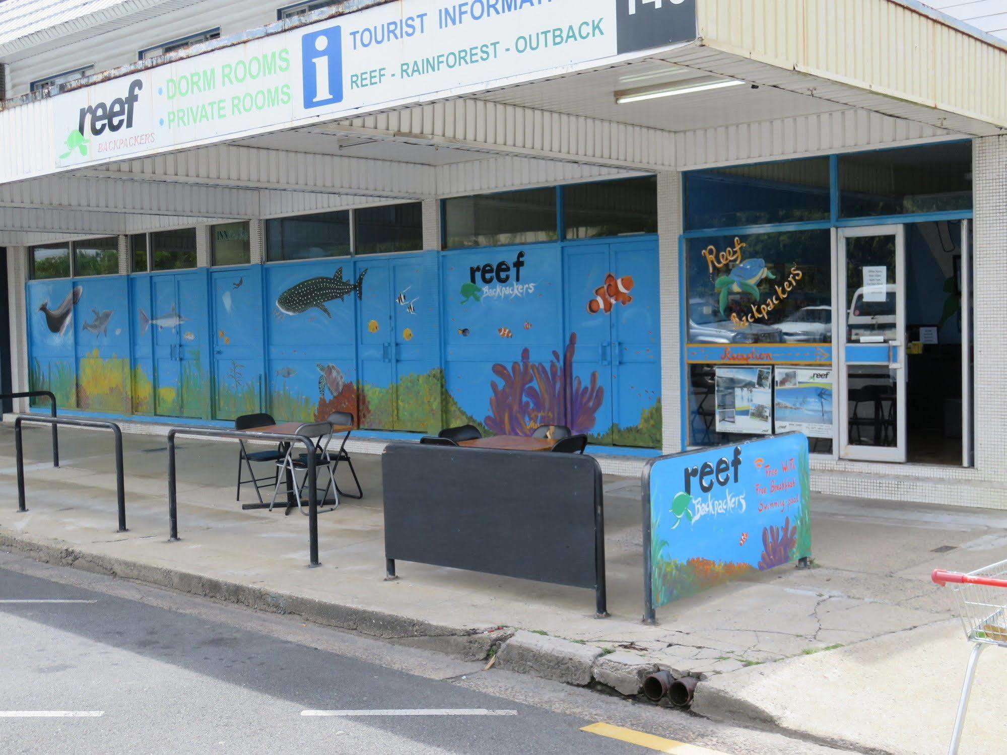 Reef Backpackers Pansiyon Cairns Dış mekan fotoğraf