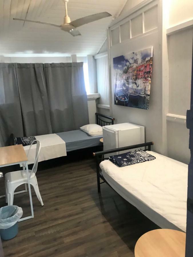 Reef Backpackers Pansiyon Cairns Dış mekan fotoğraf